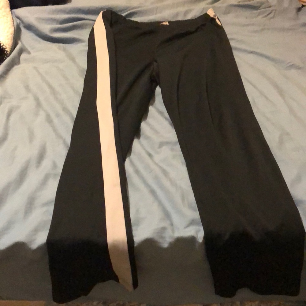 Athletic pants
